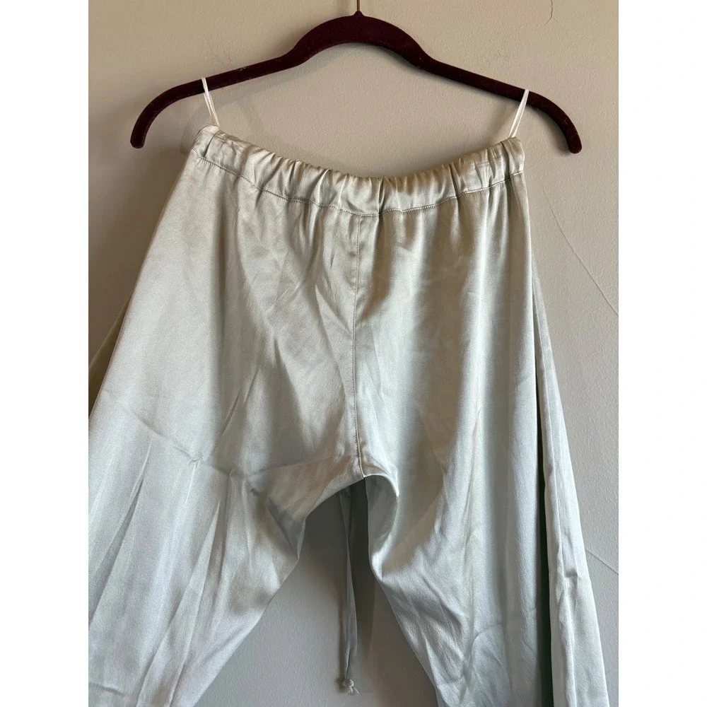 Maggie Ward 100% Washable Silk Jogger Lounge Capri Pants Champagne Silver Small